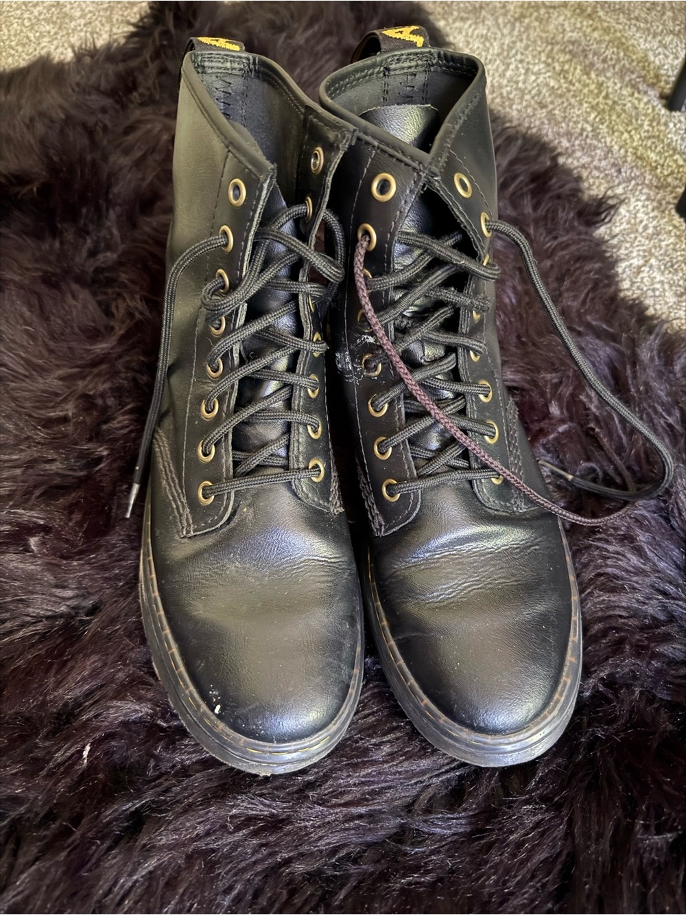 Dr. Martens Black Leather Combat Boots with Gold Eyelets | W size 8 | M size 7
